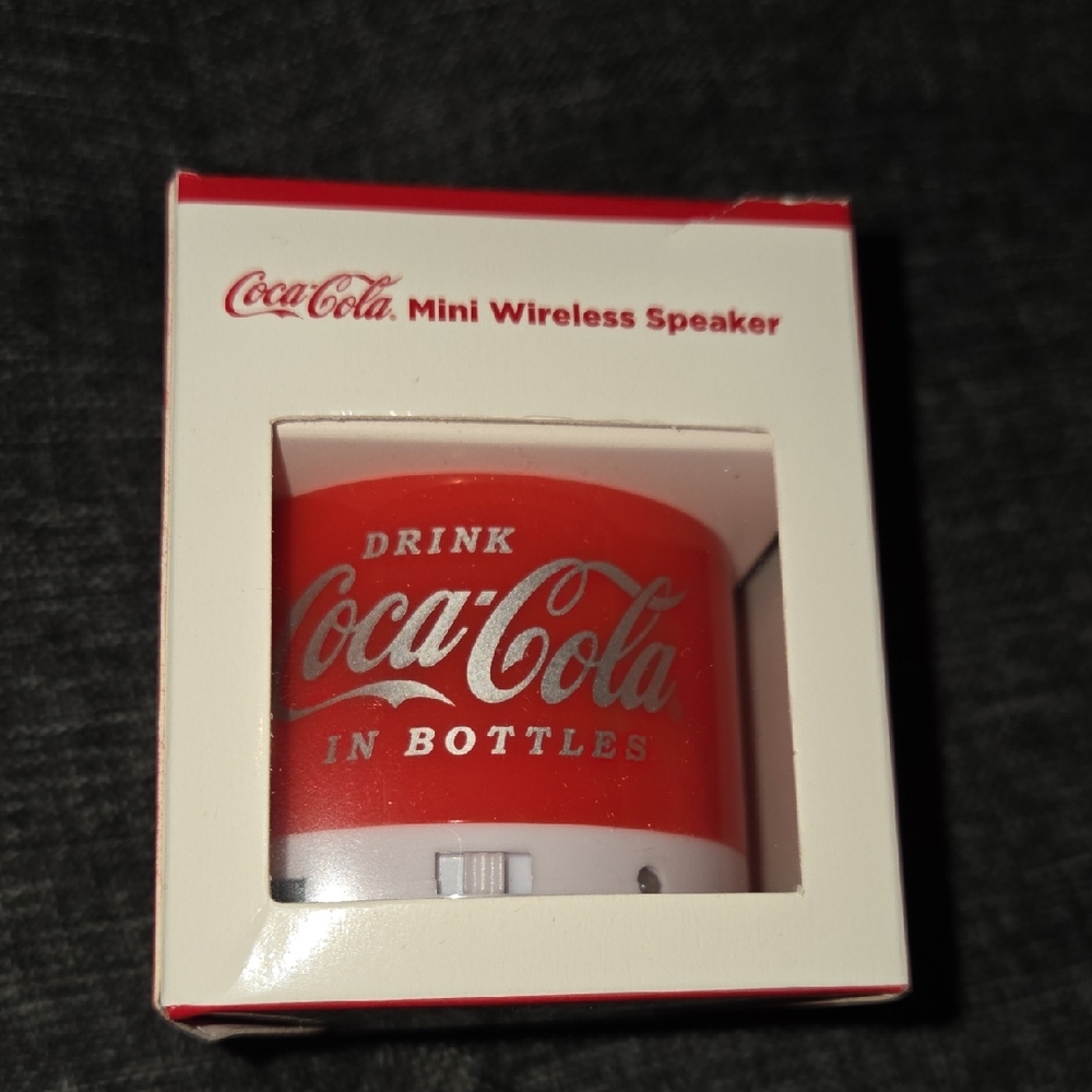 Coca Cola Red Mini Wireless Speaker